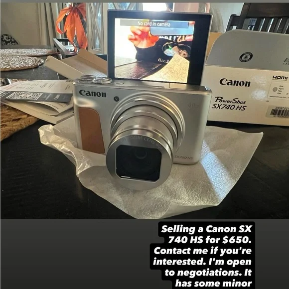 Canon SX740 HS Silver Digital Camera - Picture 1 of 16